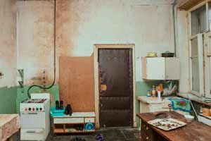 纽蒙特周一早盘上涨4.3% 避险需求推动金价坚守4000美元上方